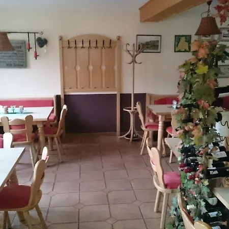 Zur Hoffnung * הינטרהרמסדורף