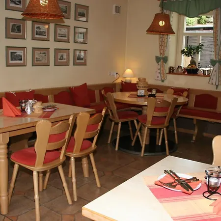 Zur Hoffnung 힌테르헤름스도르프