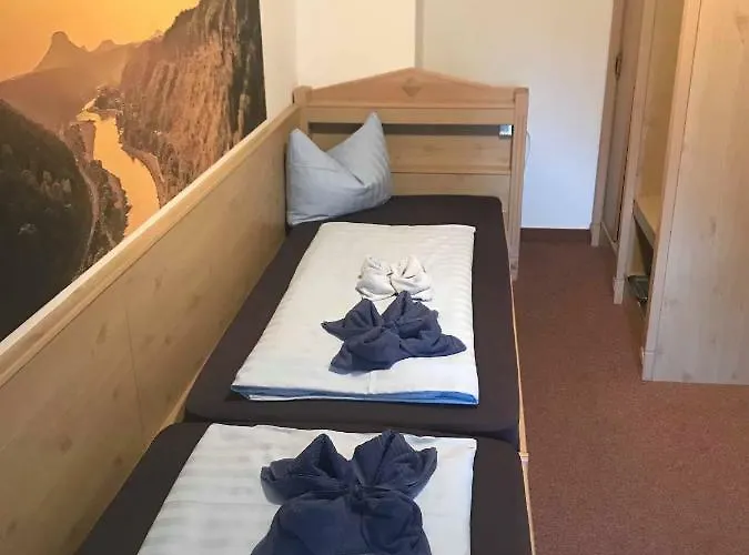 Zur Hoffnung Szálloda *